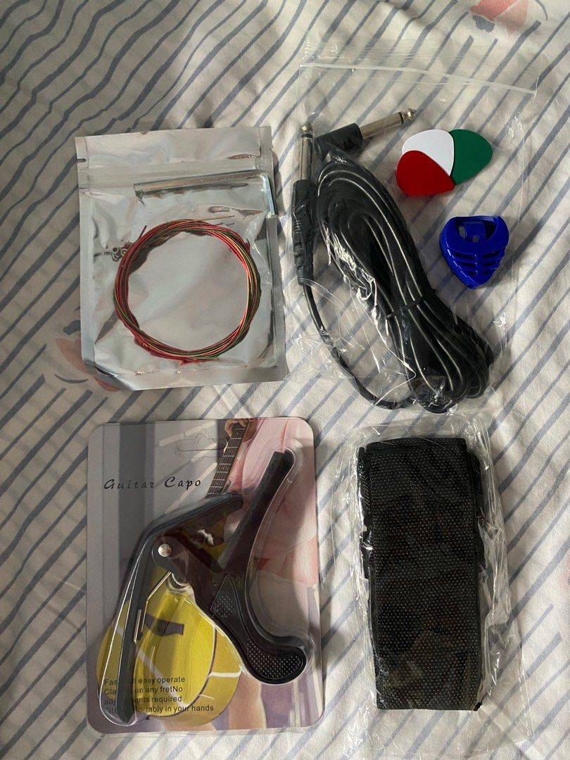 Acoustic Guitar (can connect to AMP), Hobbies & Toys, Music & Media