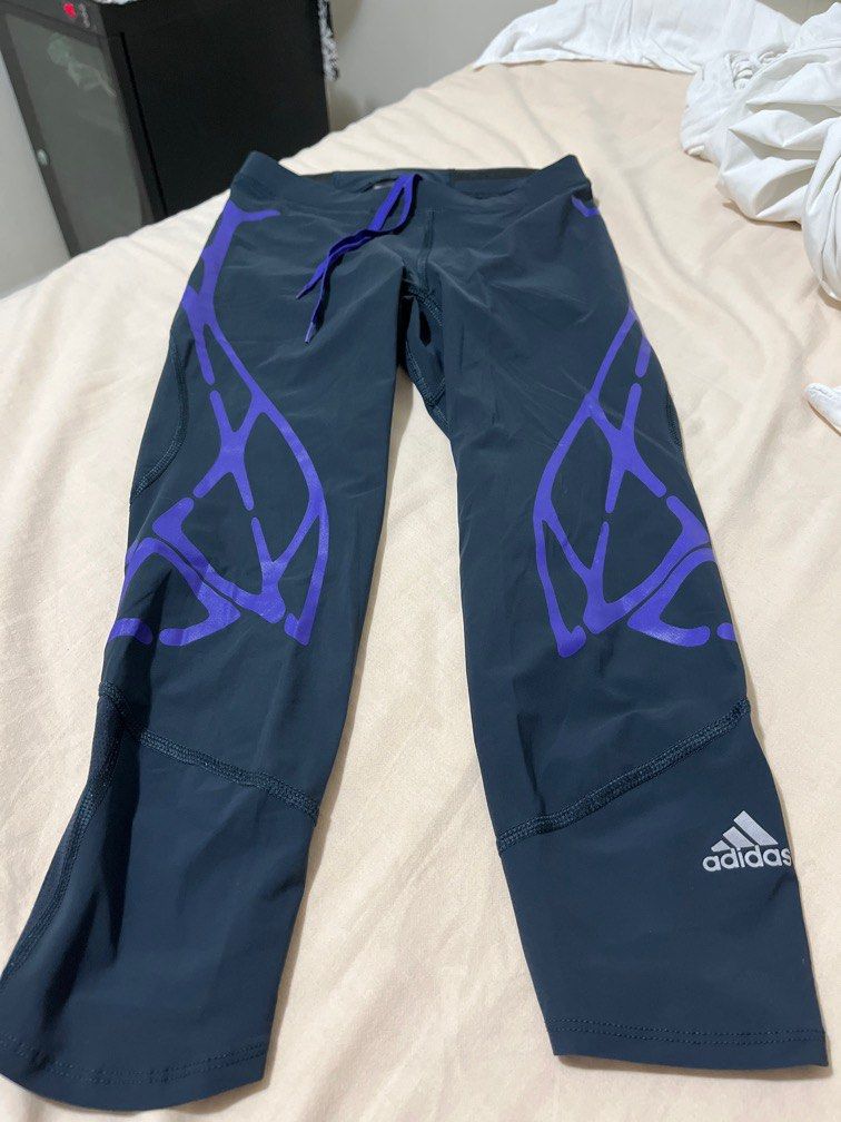 Authentic Adidas techfit leggings used once small size, Women's Fashion,  Activewear on Carousell