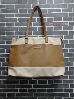Aeros Venuss Shoulder Bag