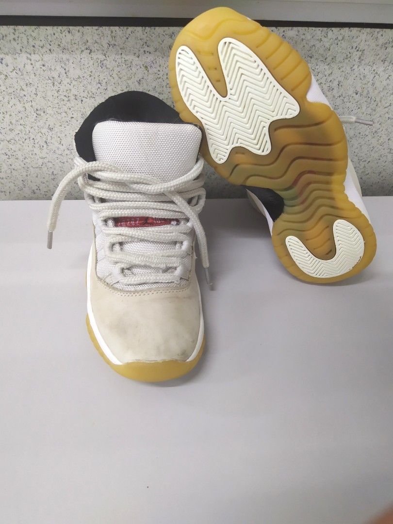 womens air jordans size 11