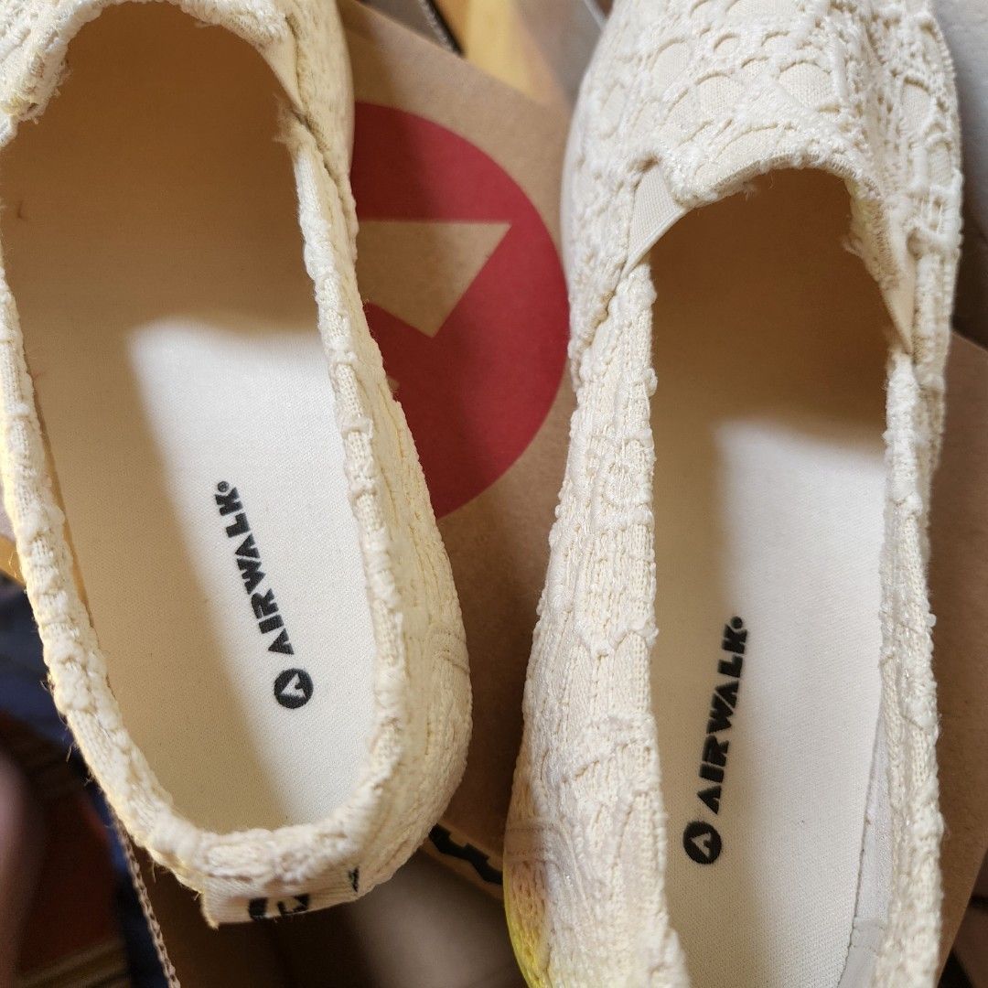 AIRWALK Dream slip on shoes ivory marfil SIZE 6 Women s