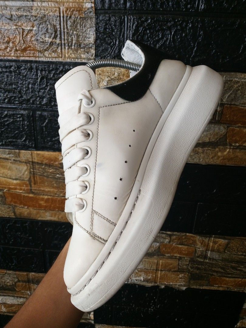 Alexander mcqueen size 40.5 Men s Fashion Footwear Sneakers on