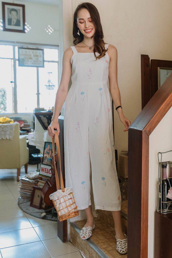 Anticlockwise ACW Pastel Floral Square Neck Jumpsuit, Women's Fashion