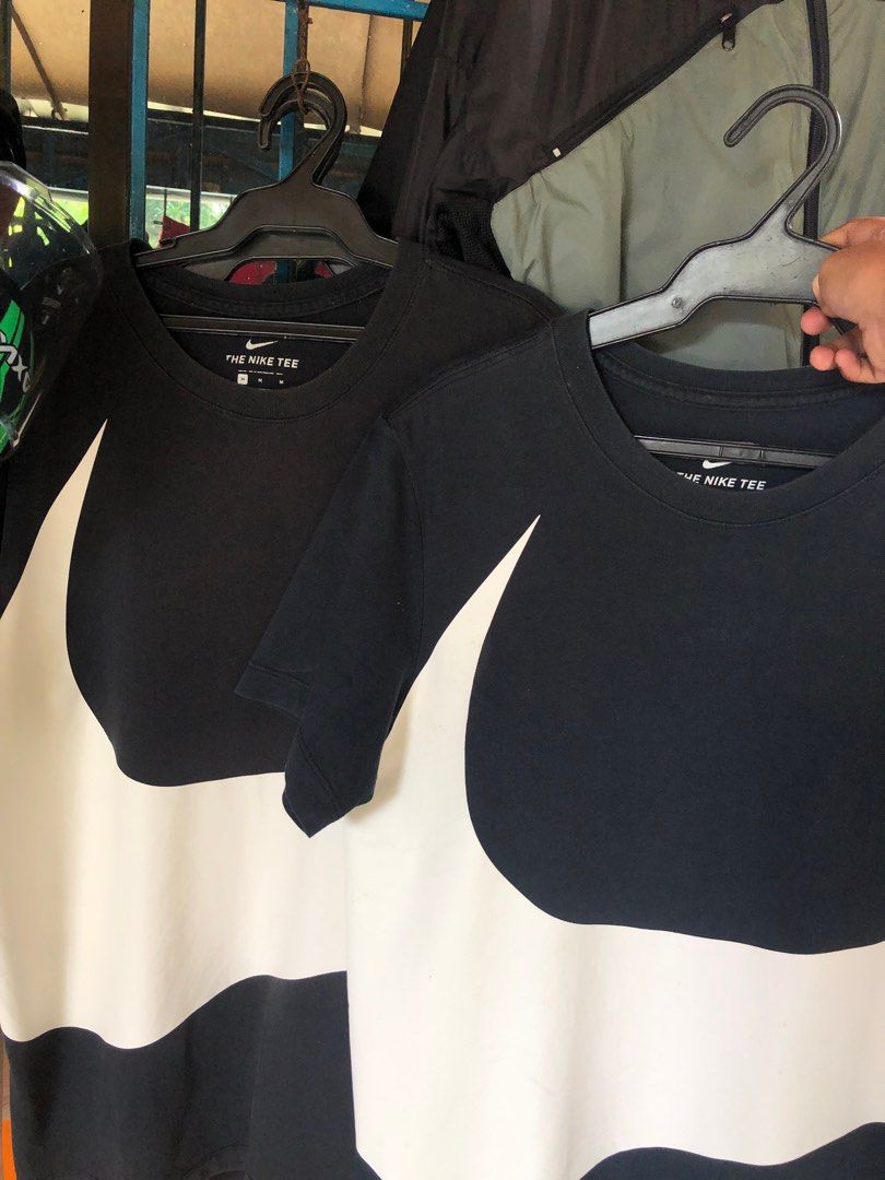 Nike Men's Big Swoosh T-Shirt