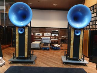 Speaker Collection item 3