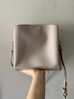 （分類：）位於 。 由 sandra7114 提交（商品編號 1216880649，圖片 1）。簡介： 。