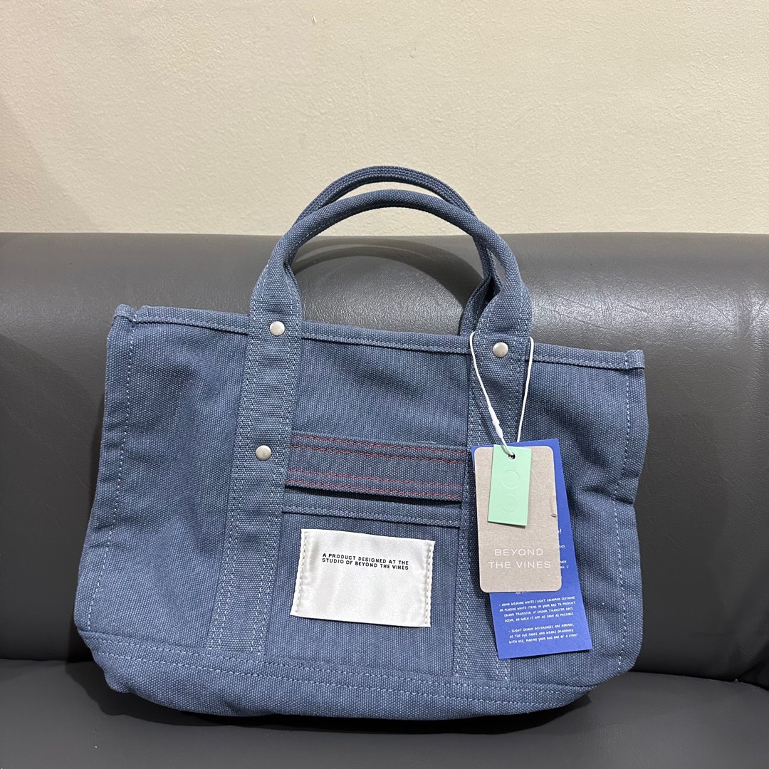 Beyond the Vines Carry All 01 in INDIGO, Women's Fashion, Bags