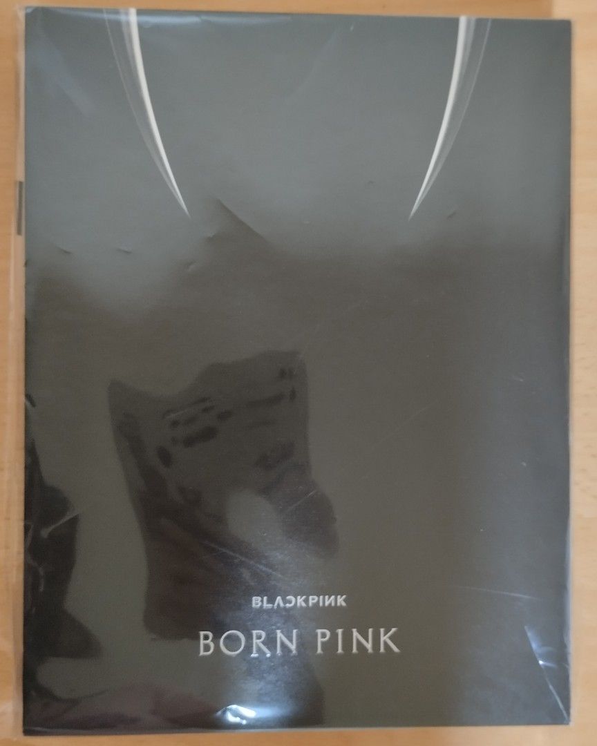 Blackpink Born Pink Album (Black Version), Hobbies & Toys, Collectibles