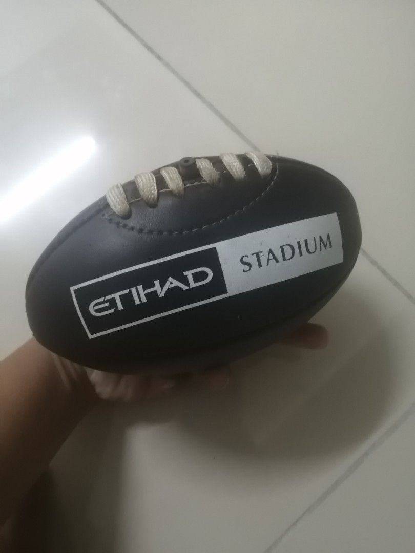 Bola rugby etihad stadium, Sports Equipment, Other Sports Equipment and