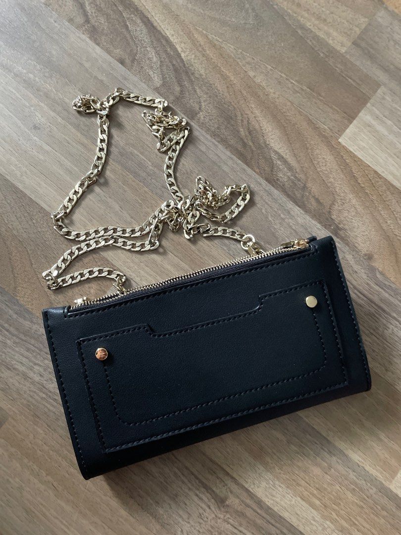 Brand New Wallet on Gold Chain in Black, Luxury, Accessories on Carousell
