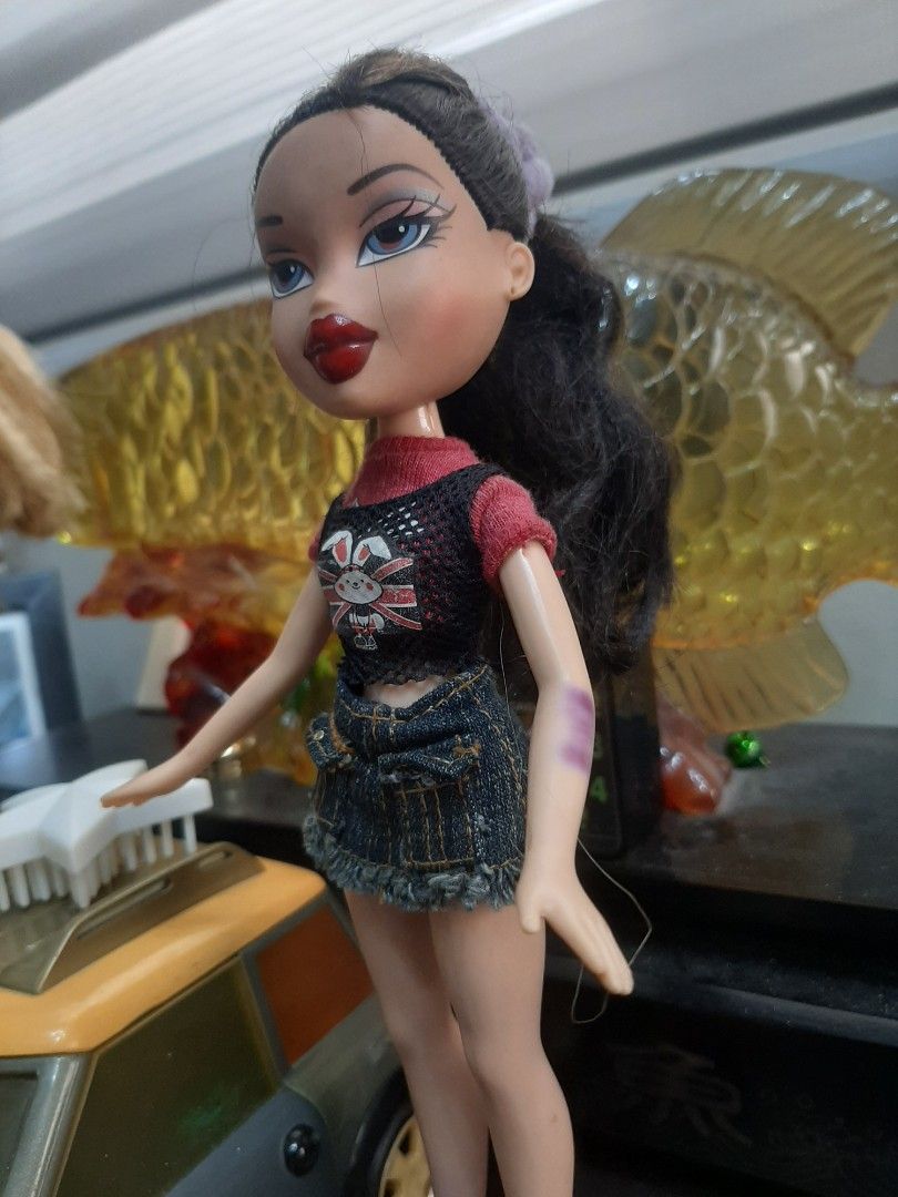 BRATZ DOLLS w MINI COUPER (CAR INCLUDED) (Category: Kids Toys) located in Valenzuela. Submitted by havenstoybarn_ (Listing ID 1196385191, Image 3). Description: PAUBOS SALE! FUNK OUT DANA AND CHLOE as is WYSIWYG Please read: sold as set ONLY - as is na din sa mini couper car pero authentic po yan - wala lang shoes yung mini bratz (na misplace) - yung isang mini bratz malaki ulo free na po authentic head yung body hindi -nagkapalit palit na clothe