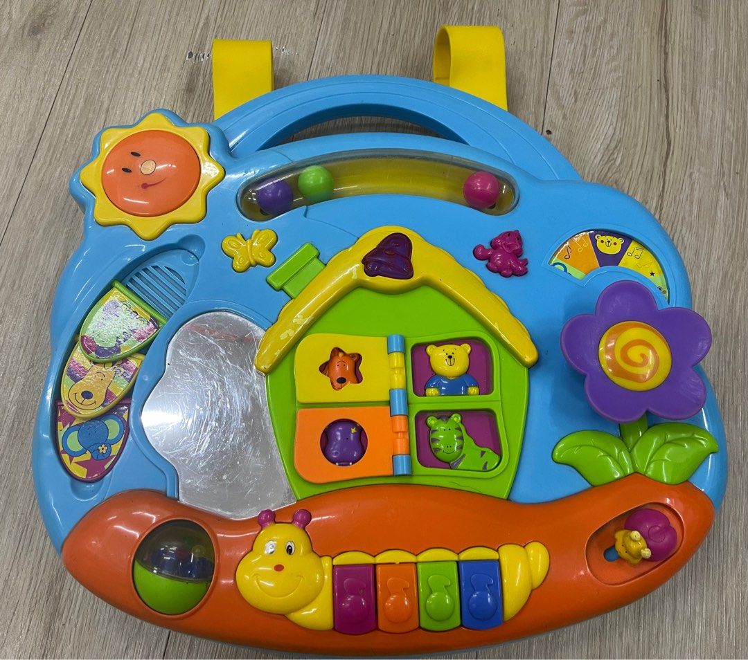 Cot top activity centre