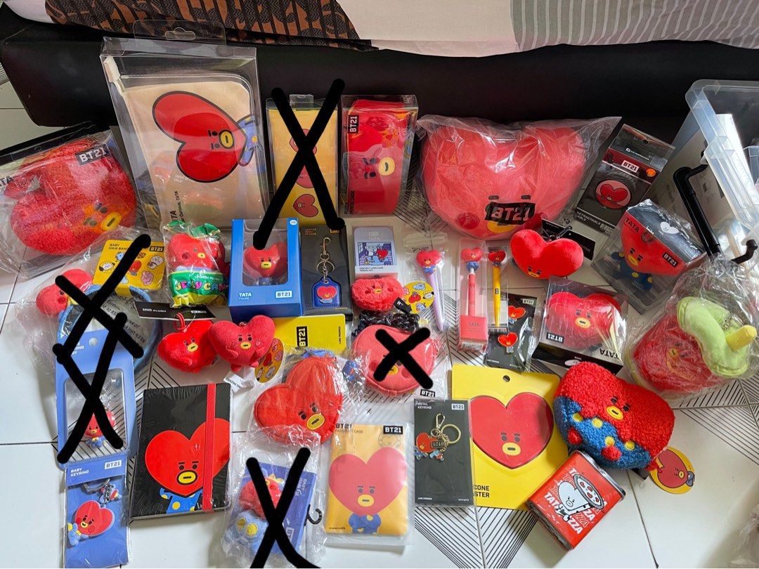 BT21 Tata Merchandise, Toys & Collectibles, Fan Merchandise, K