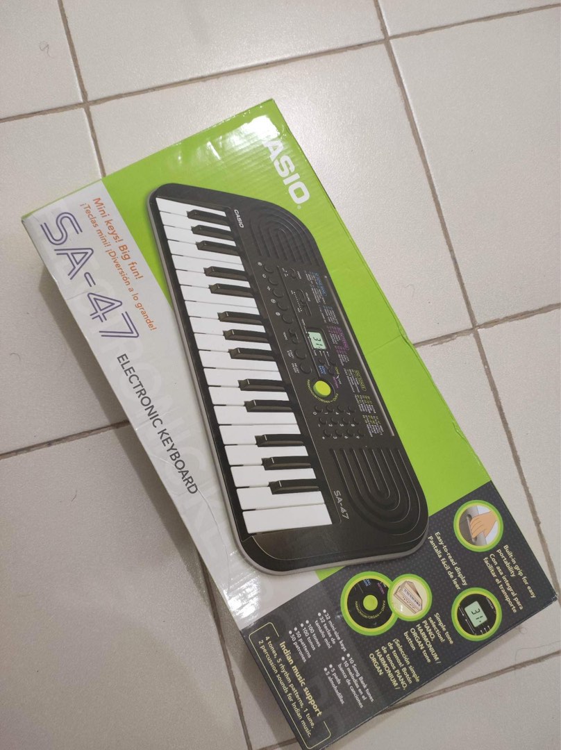 Casio keyboard shop with harmonium sound