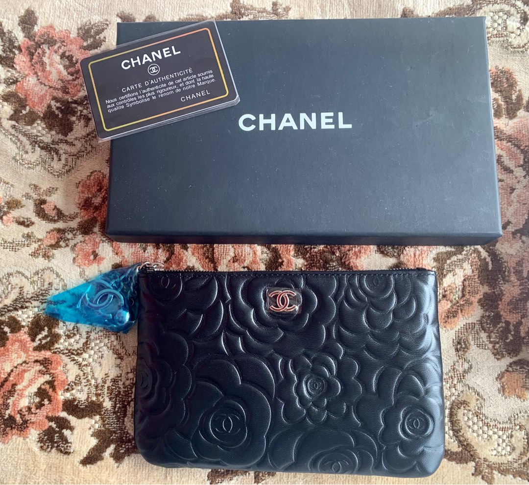 Chanel coin purse (with certificate of authenticity), Luxury, Bags