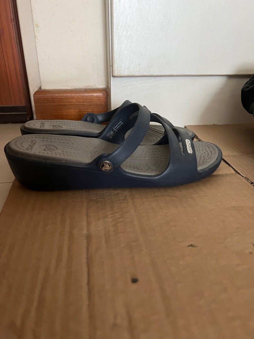 Crocs Patricia Wedges, Women's Fashion, Footwear, Sandals on Carousell
