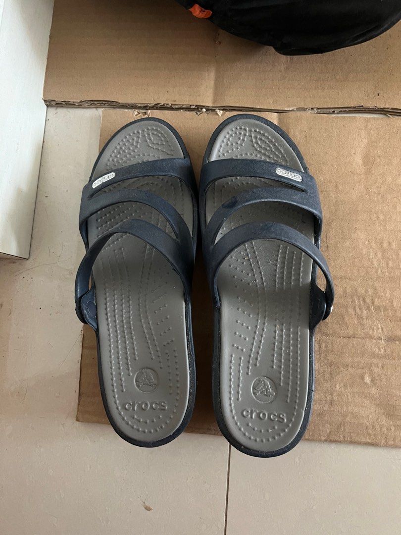 Crocs Patricia Wedges, Women's Fashion, Footwear, Sandals on Carousell