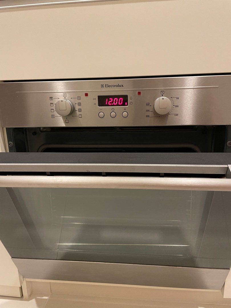 Electrolux builtin oven, TV & Home Appliances, Kitchen Appliances