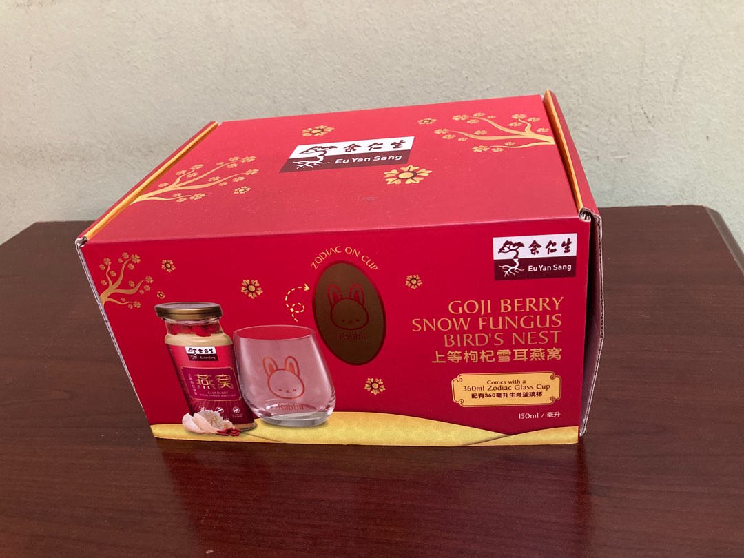 Eu Yan Sang Goji Berry Snow Fungus Bird Nest with Zodiac Rabbit Glass