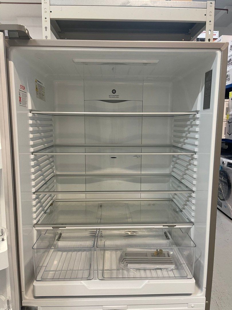 FISHER & PAYKEL 463L 2 DOOR FRIDGE ( E522BLXFD5 ), TV & Home Appliances