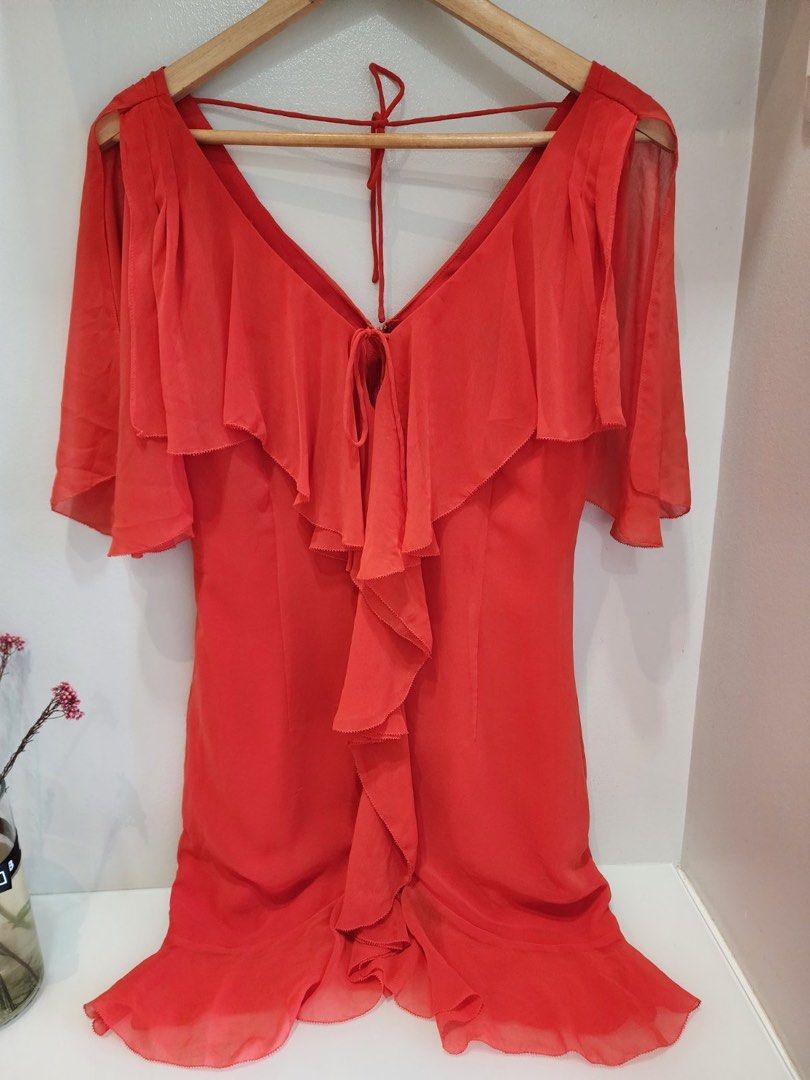 Flowy sexy red orange dress (Category: Dresses) located in Quezon City. Submitted by sudo8 (Listing ID 1216865618, Image 1). Description: High quality Fits S to M Personal favorite ❤️ .