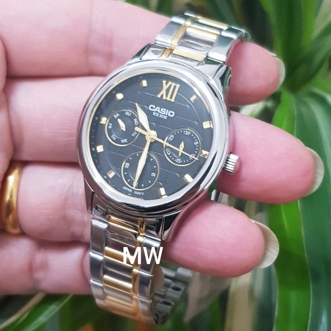 Casio hotsell wr50m gold