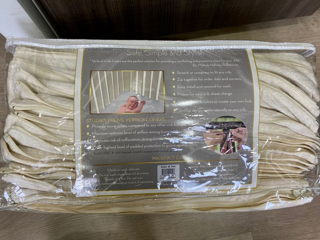 Crib best sale vertical liners