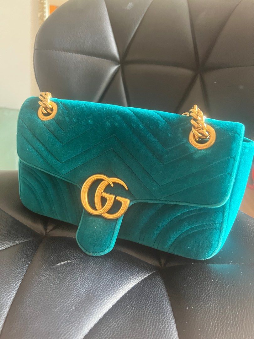 Gucci marmont medium on sale velvet