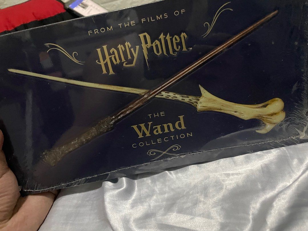Harry Potter The Wand Collection (Category: Western Merchandise) located in Bacoor. Submitted by nursejhaye040988 (Listing ID 1216965251, Image 1). Description: Pm if interested .