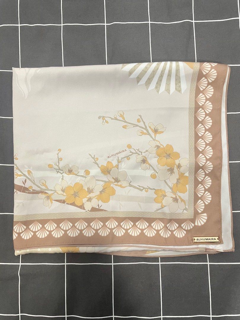 shawl alhumaira