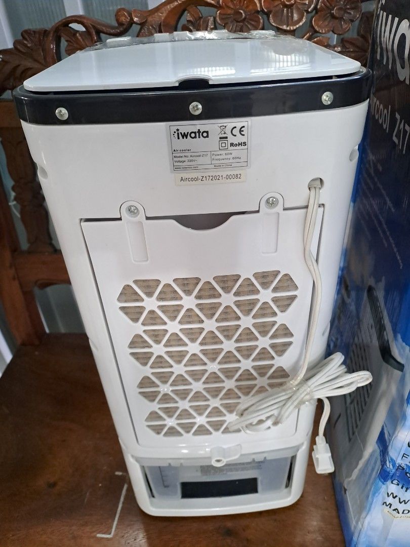 Iwata Air cooler z17 4 liters water capacity free 2 ice pack on Carousell