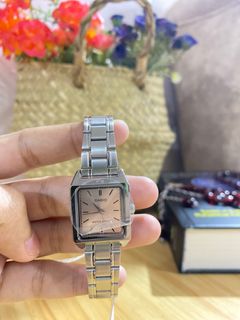 (Category: ) located in . Submitted by aaariana (Listing ID 1216991794, Image 1). Description: .