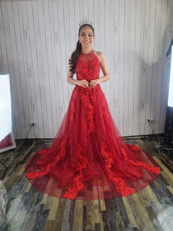 Js prom top gown designs