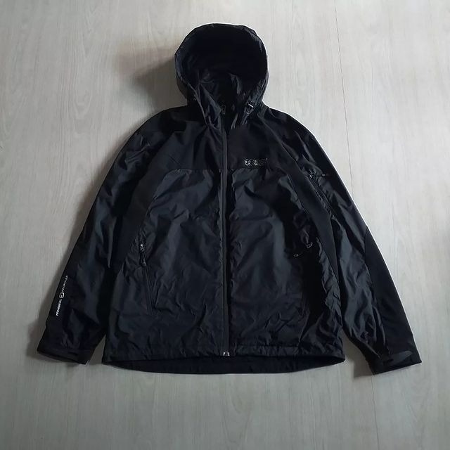 KOLON SPORT OUTDOOR JACKET, Fesyen Pria, Pakaian , Baju Luaran di Carousell
