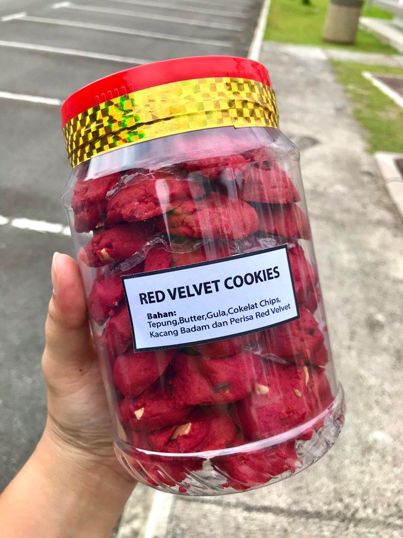 Kuih Raya Red Velvet Cookies Food And Drinks Homemade Bakes On Carousell