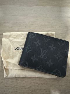 Louis Vuitton Men Monografi Eclipse Nameplate Necklace, Luxury, Accessories  on Carousell