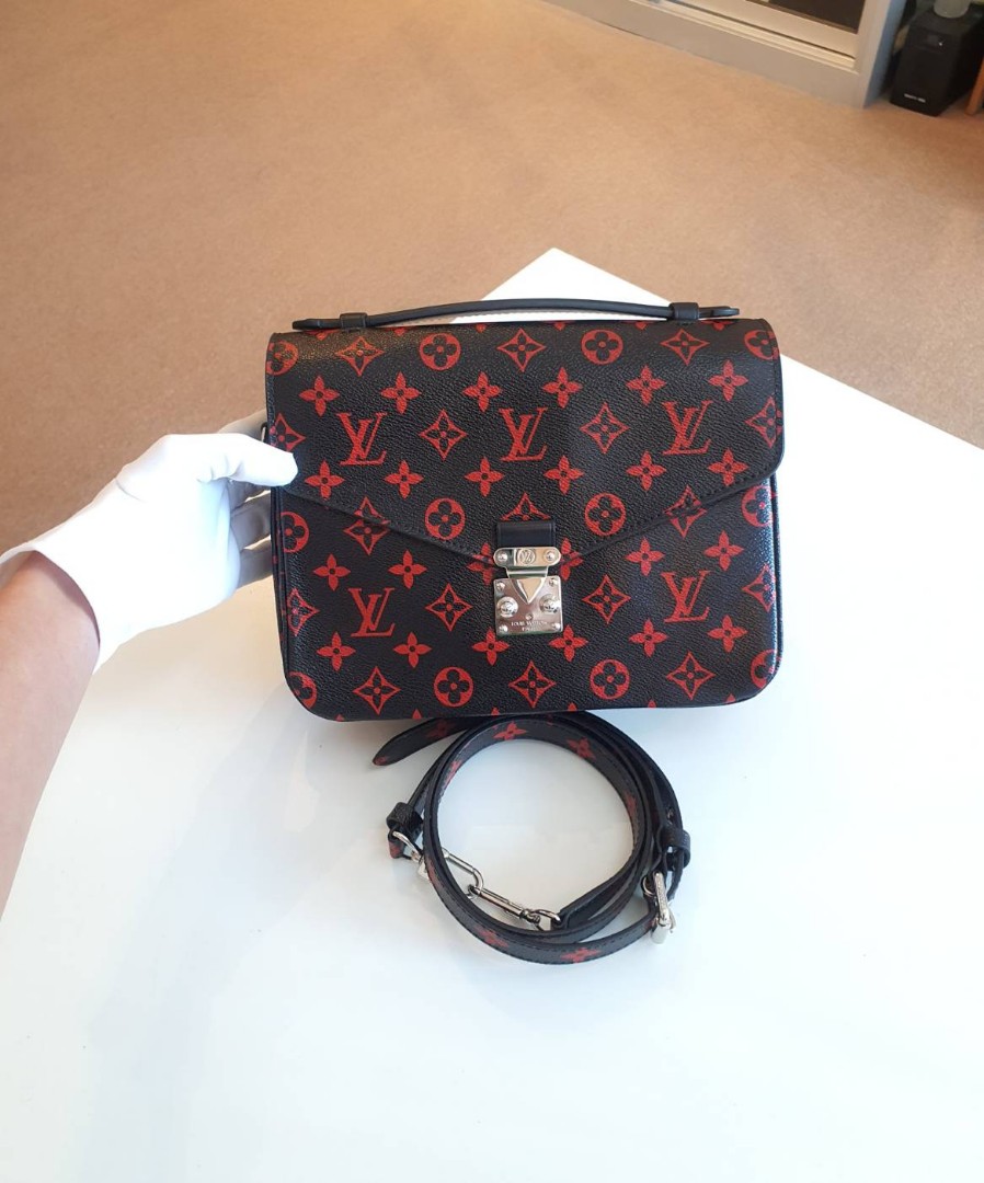 Authentic L V Pochette Metis Infra Rouge Monogram Limited Edition Bag Year  2016, Luxury, Bags & Wallets on Carousell