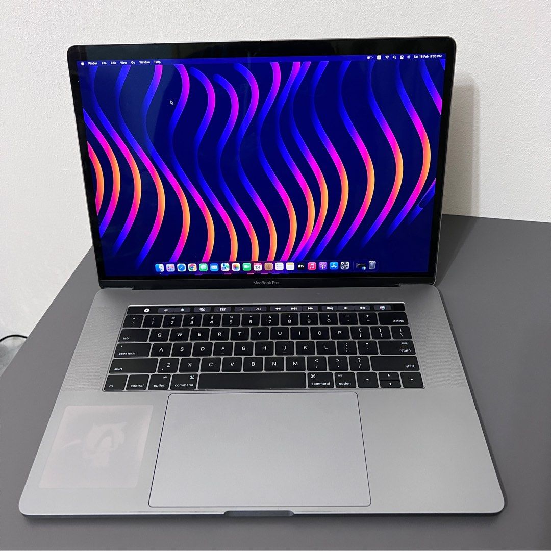 MacBook Pro 2018 i7 16G 256G - Macデスクトップ