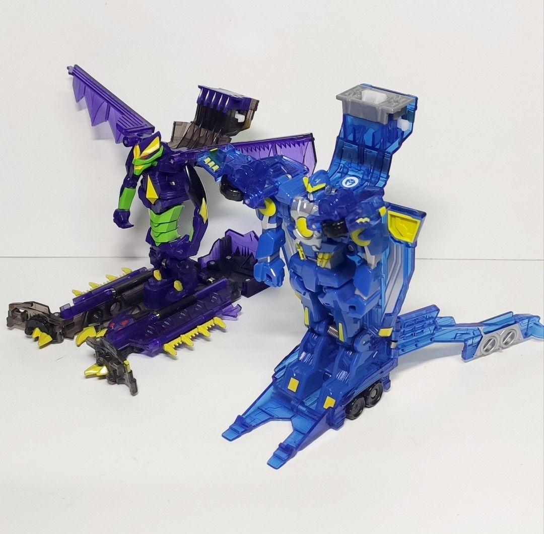 Mecard neo sales jumbo mecardimal figure