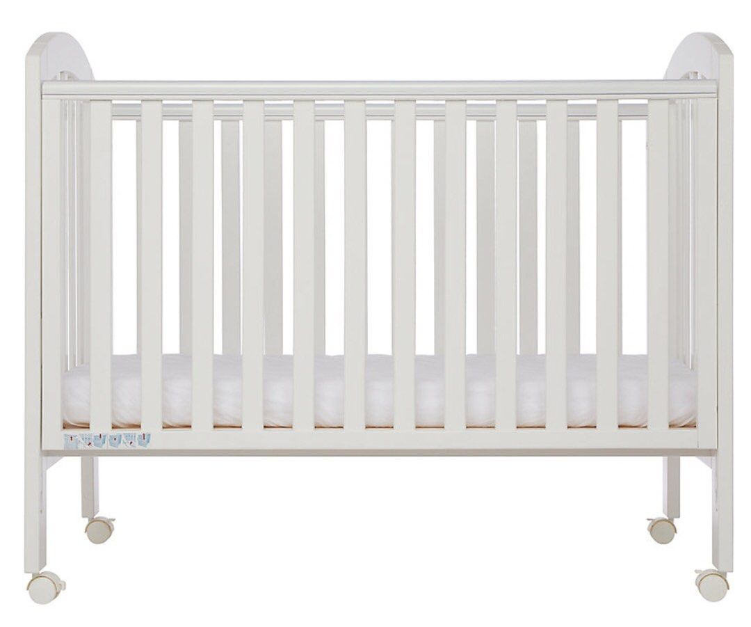 Mothercare Ashworth Dropside Cot with Wheels White, Babies & Kids