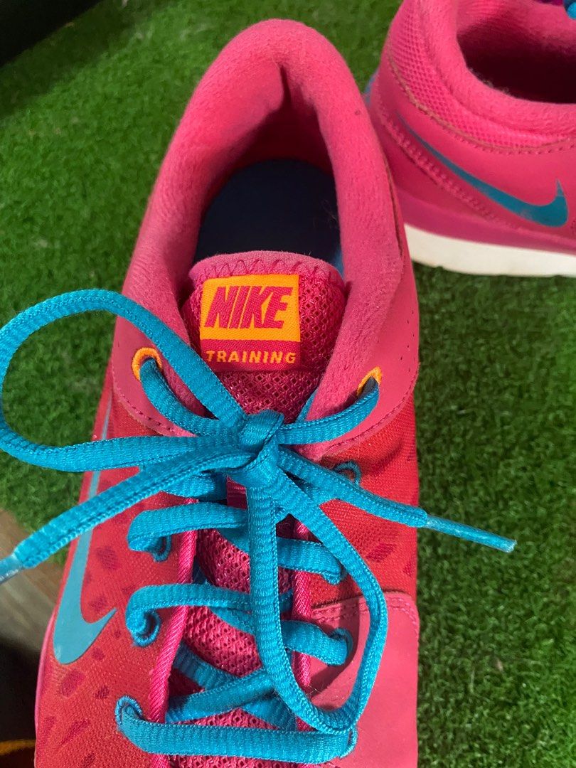 mens nike pink running shoes