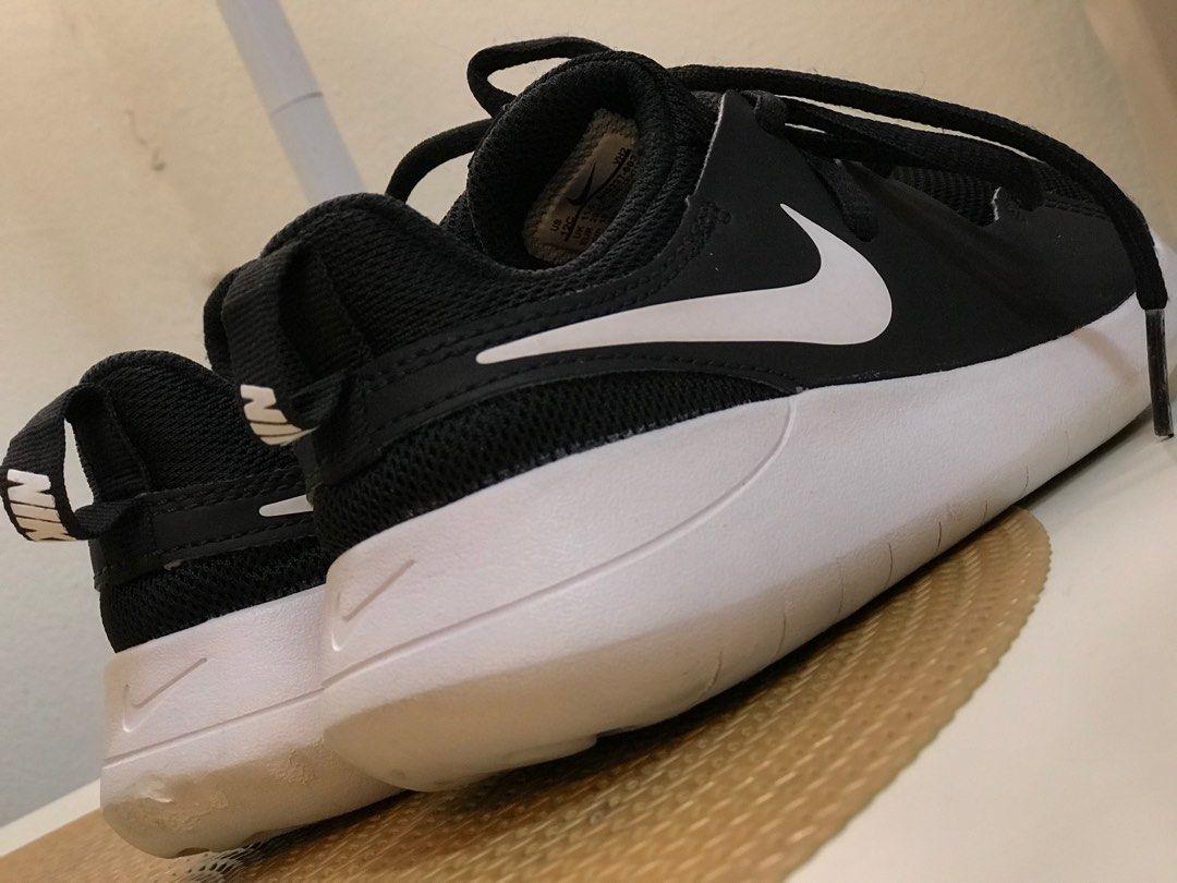 Nike tessen kids discount