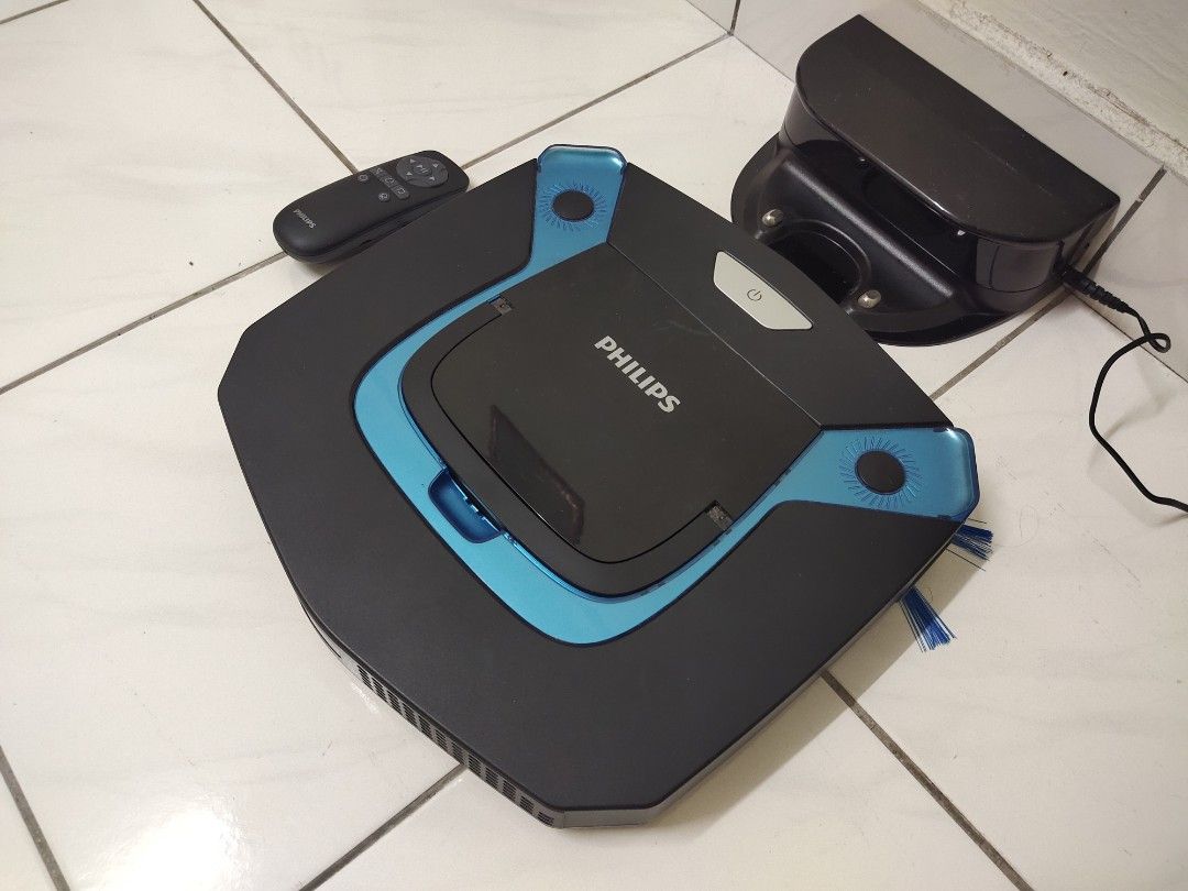 Philips FC8974 robot vacuum, TV & Home Appliances, Vacuum Cleaner ...