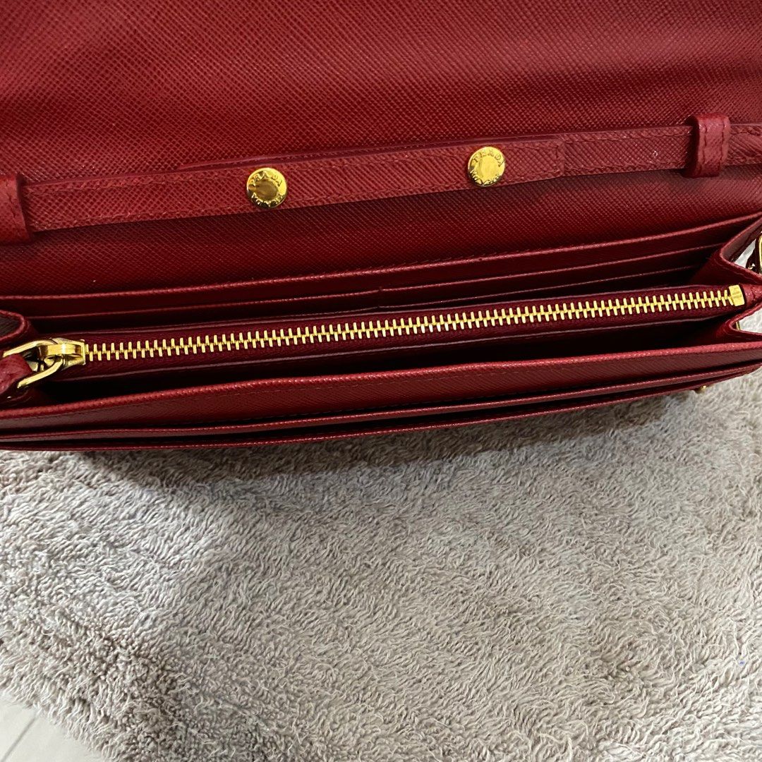 prada saffiano and leather wallet with shoulder strap｜TikTok Search