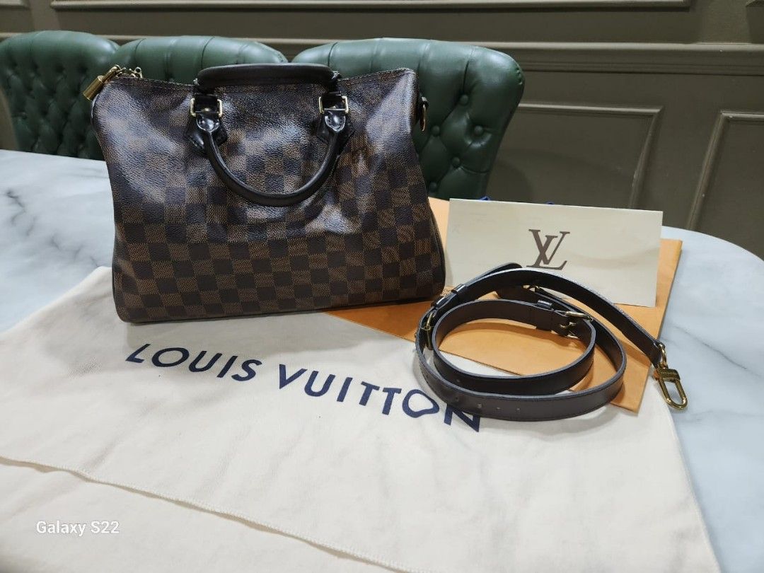 Louis Vuitton Speedy B30, Luxury, Bags & Wallets on Carousell