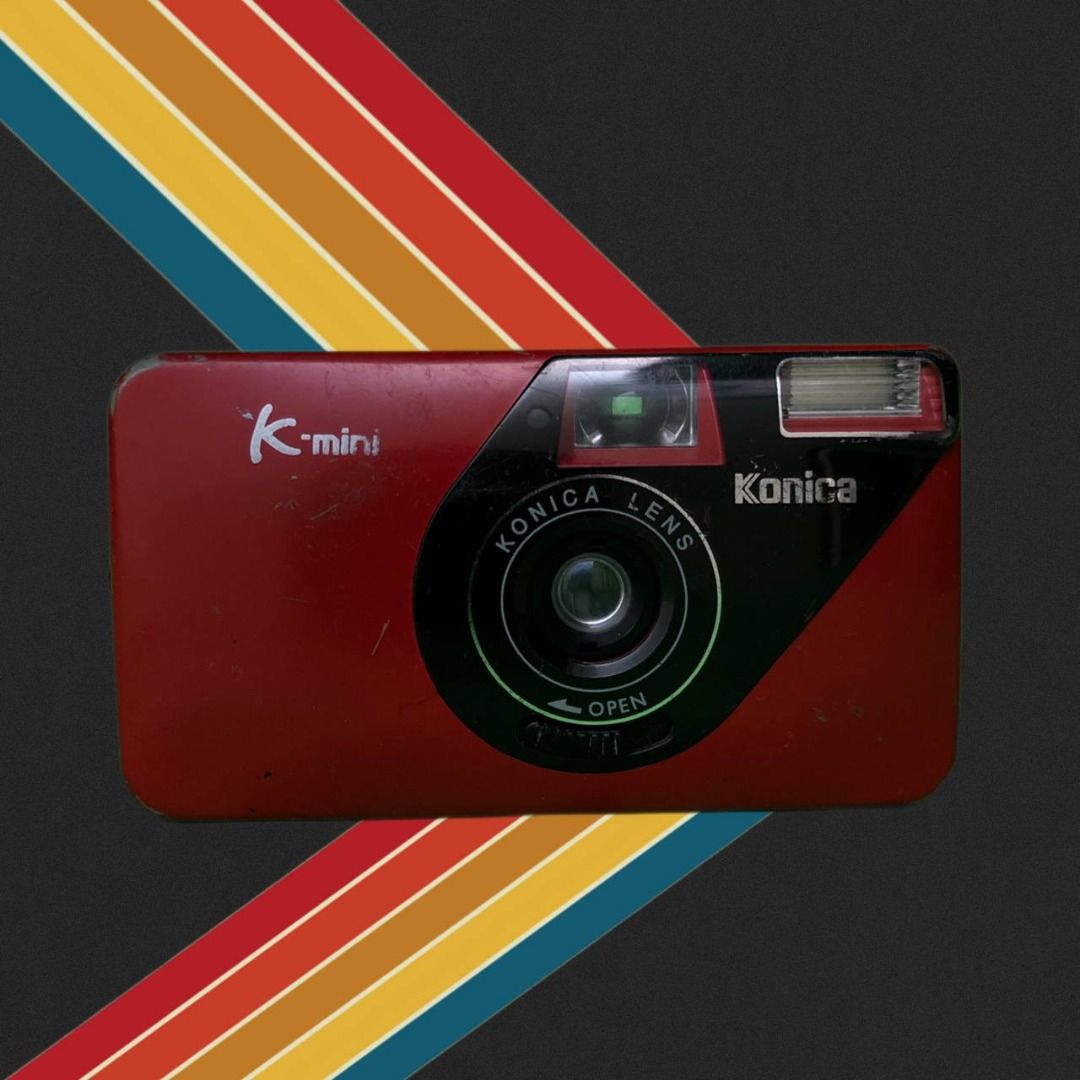 (RARE) Konica K-Mini Film Camera (Category: Cameras) located in Pasay City. Submitted by maka-luma (Listing ID 1216890408, Image 3). Description: FULLY WORKING ✔️ Flash ✔️ Lens capture ✔️ Film rewind -minor scratches - aged data panel - Battery cap went missing No refunds 💳: Payment Via G-Cash / BPI 🛵: Mode of Delivery: Lalamove / etc ▶ Originally released in 1995 in Japan, the Konica K-mini sits right at the low end of the compact point & shoo