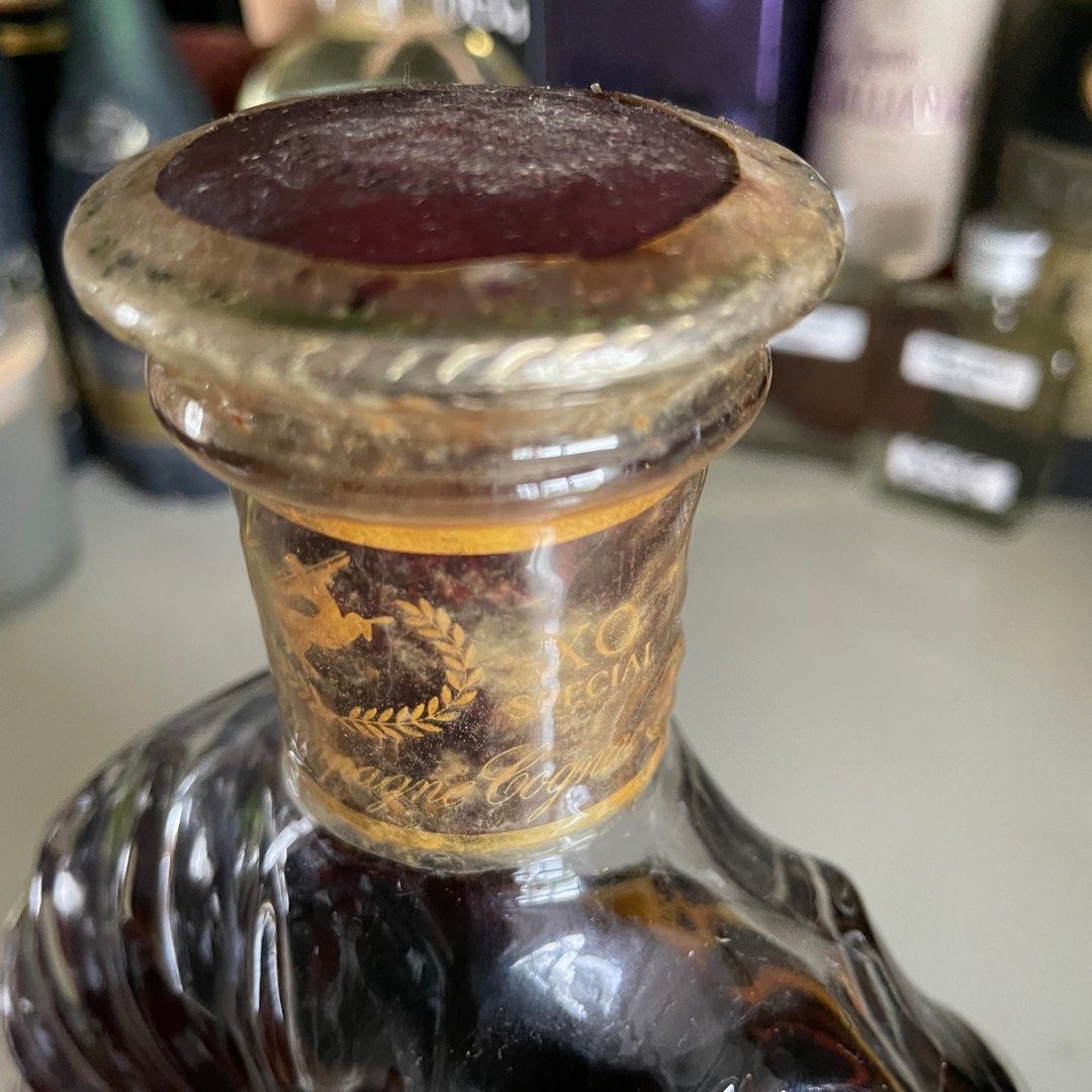 Remy Martin XO Special 1980s Vintage Cognac 700ml, Food & Drinks