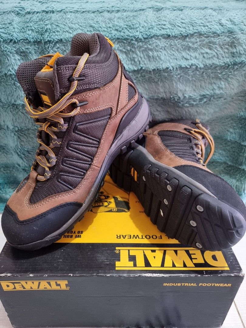 Safety Shoes DeWalt Industrial Footwear Men s Fashion Footwear Boots on Carousell