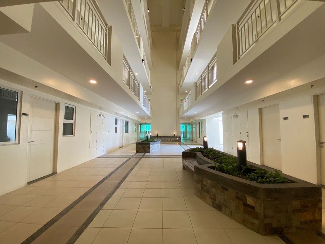 Save 1.4M Discount! Resell 1 Bedroom 37sqm Unit in Prisma Residences