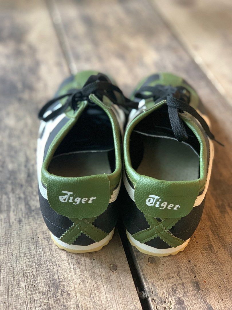 onitsuka tiger hijau